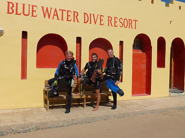 Tauchlehrer vor Basis